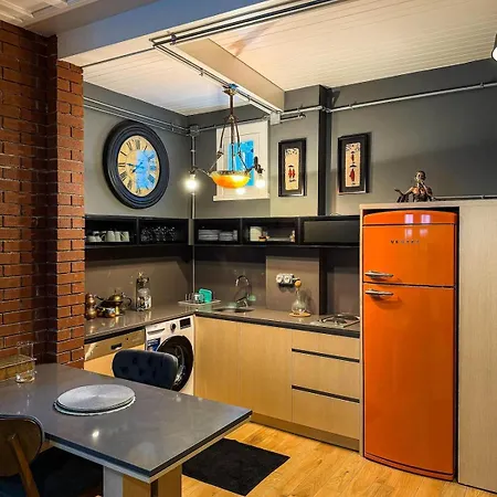 Rent The Entire Bosphorus House 빌라 *